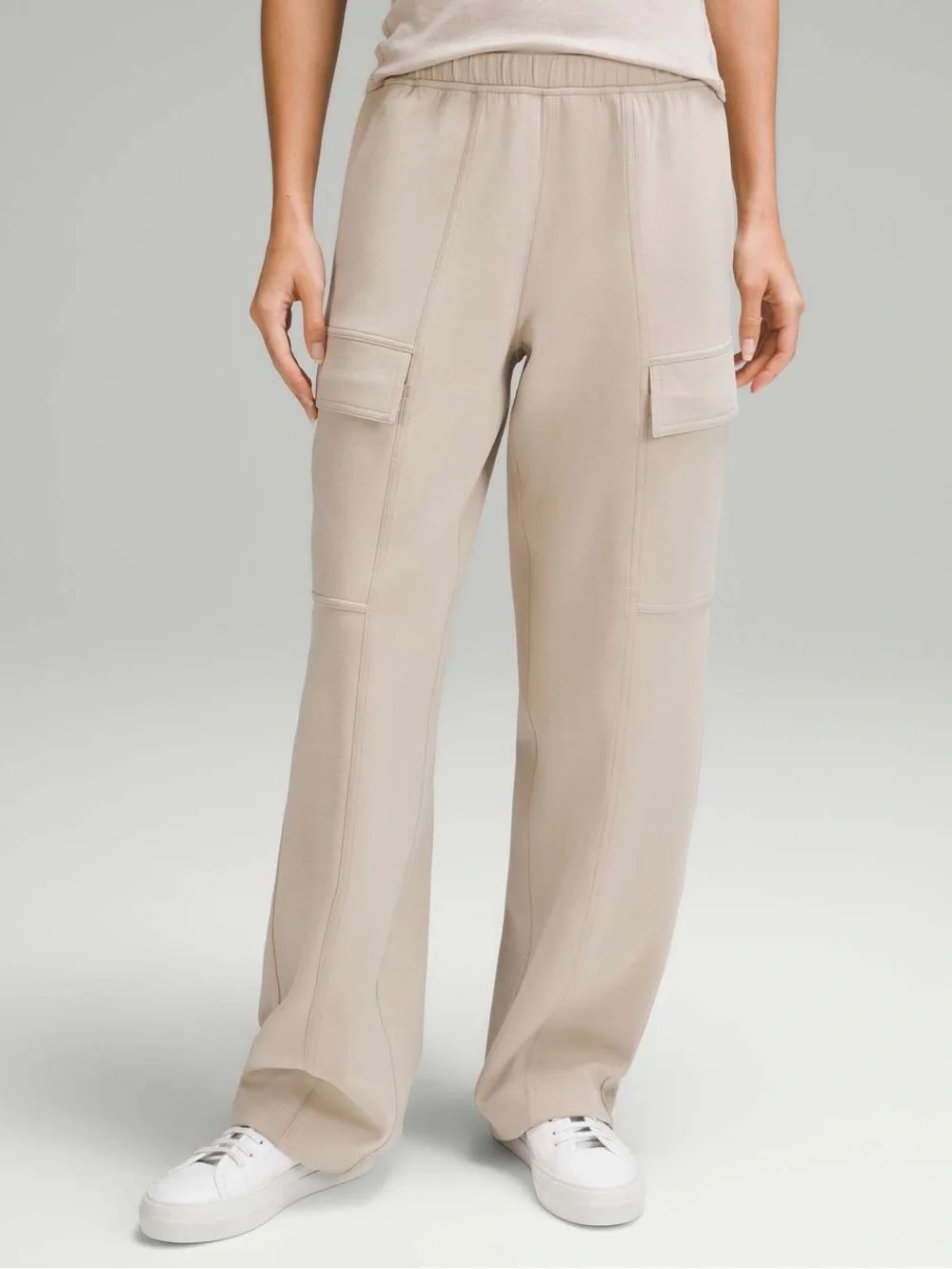 Lululemon Cotton-Blend Double-Knit Mid-Rise Cargo Pant Mojave Tan